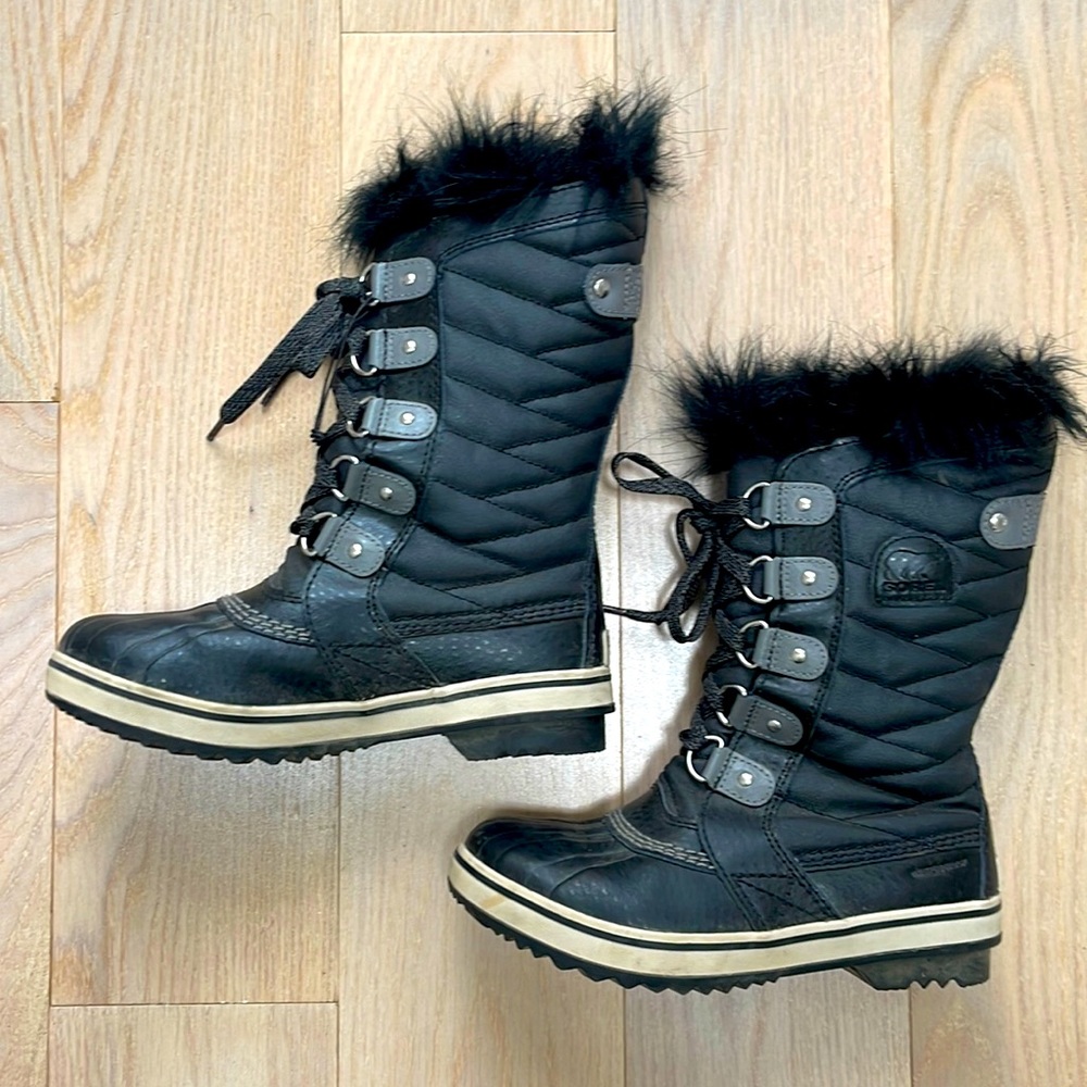 SOREL - size 2 kids boots - Unisex Tofino II Waterproof Cold Weather Boots